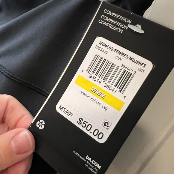 Under Armour Women's Black Compression Leggings - Picture 3 of 11
